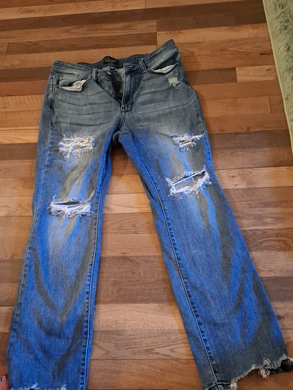 Judy Blue Medium Blue Straight Fit Jeans